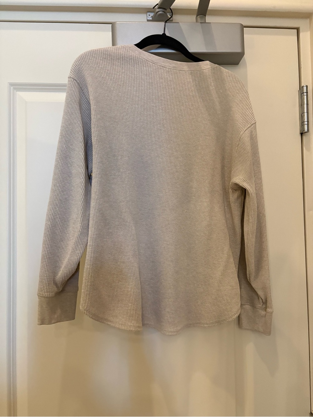 Uniqlo Cream Waffle Crewneck Sweater - Picture 6 of 6